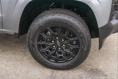 Sterling Gray Metallic 2026 Chevrolet Colorado WT