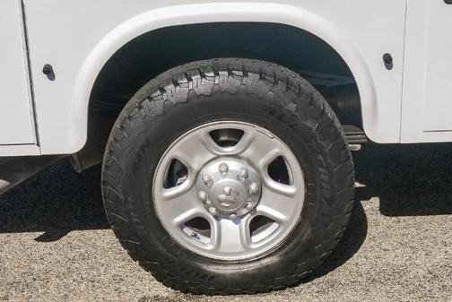 2018 RAM 3500 Tradesman Regular Cab 4x2 8' Box