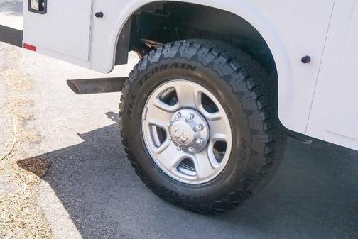 2018 RAM 3500 Tradesman Regular Cab 4x2 8' Box