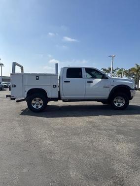 2017 RAM 2500 Tradesman Crew Cab 4x4 6'4' Box