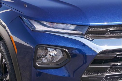 Blue Glow Metallic 2023 Chevrolet Trailblazer LT