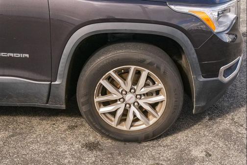 2018 GMC Acadia SLE-2