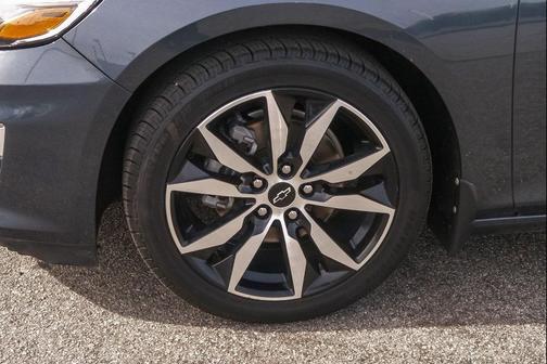 2021 Chevrolet Malibu FWD RS