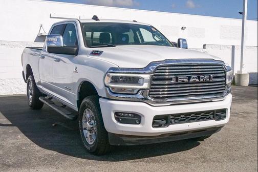 Bright White Clearcoat 2024 RAM 2500 Laramie Crew Cab 4x4 6'4' Box