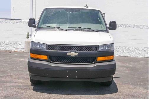 Summit White 2021 Chevrolet Express 2500 LT