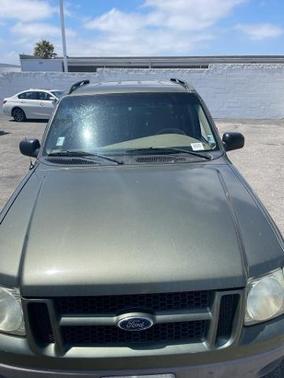 2002 Ford Explorer Sport Trac Base
