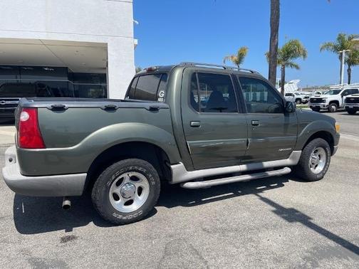 2002 Ford Explorer Sport Trac Base