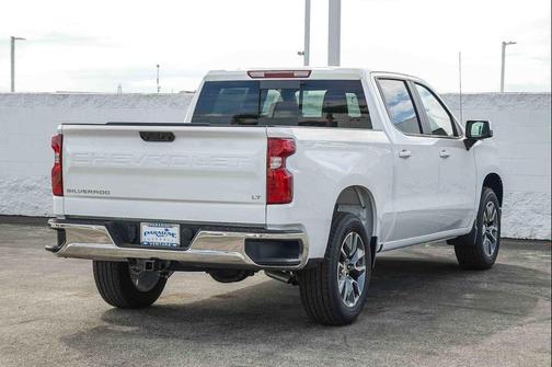 Summit White 2026 Chevrolet Silverado 1500 LT
