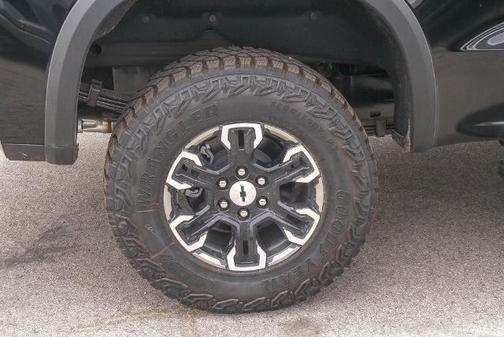 2025 Chevrolet Silverado 1500 ZR2