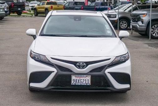 2022 Toyota Camry SE