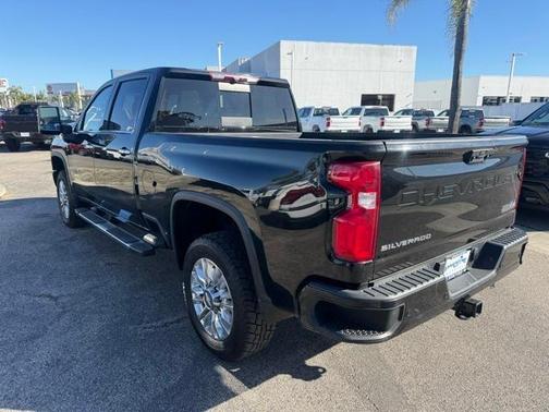2022 Chevrolet Silverado 2500 High Country