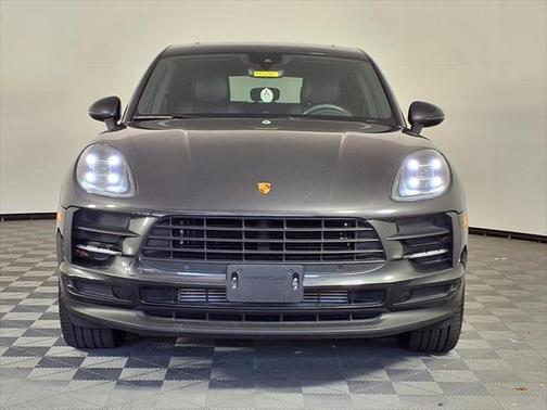 2021 Porsche Macan Base