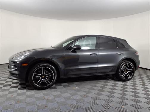 2021 Porsche Macan Base