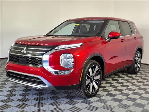 Red Diamond 2025 Mitsubishi Outlander SE 2.5 2WD