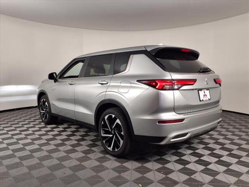 2024 Mitsubishi Outlander PHEV SE S-AWC