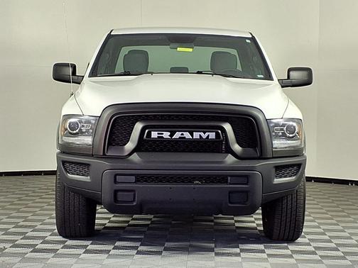 2024 RAM 1500 Classic Warlock Crew Cab 4x2 5'7' Box
