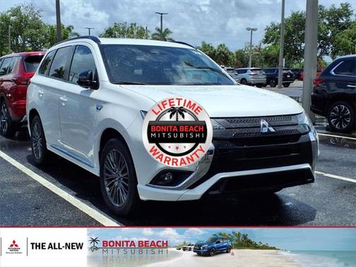 2022 Mitsubishi Outlander PHEV LE