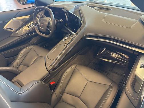 2022 Chevrolet Corvette Stingray w/2LT
