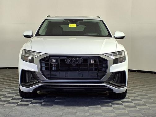 2023 Audi Q8 55 Prestige