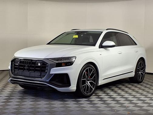 2023 Audi Q8 55 Prestige