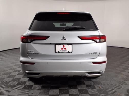 2025 Mitsubishi Outlander PHEV SEL