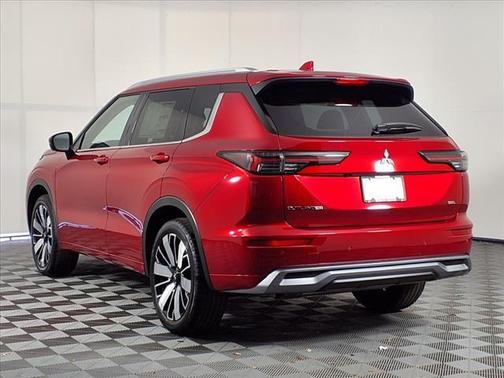 Red Diamond 2025 Mitsubishi Outlander SEL 2.5 2WD