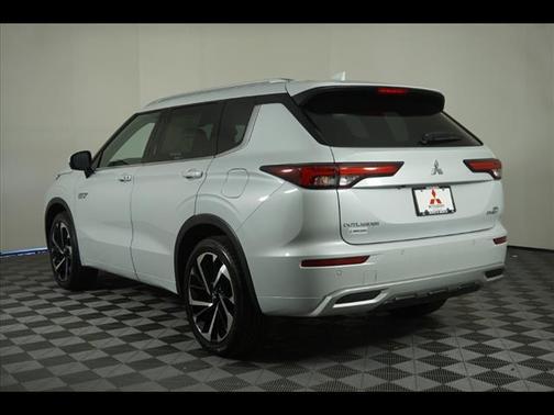 2025 Mitsubishi Outlander PHEV SEL