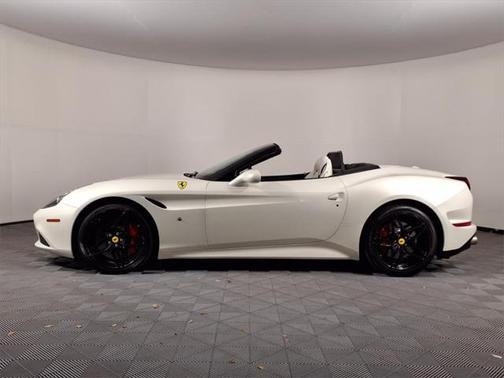 2016 Ferrari California T