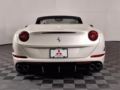 2016 Ferrari California T