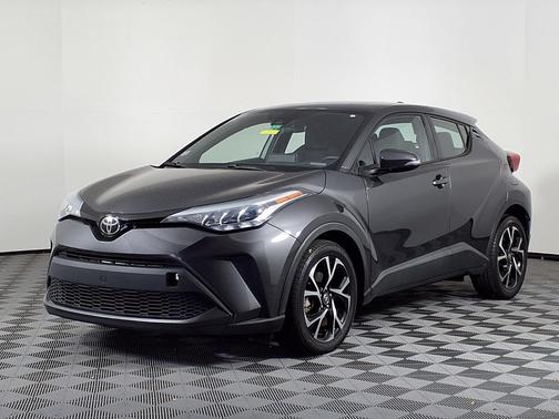 2022 Toyota C-HR XLE
