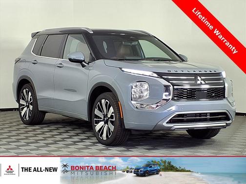 Moonstone Gray Metallic/Black Roof 2025 Mitsubishi Outlander SEL 2.5 2WD