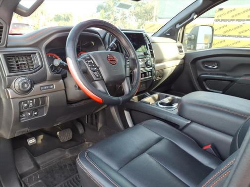 2024 Nissan Titan PRO-4X