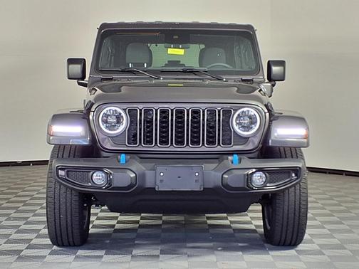 Granite Crystal Metallic Clearcoat 2024 Jeep Wrangler 4xe Sport S