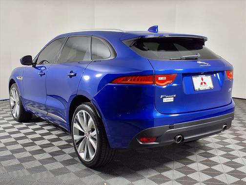 2018 Jaguar F-PACE 30t R-Sport
