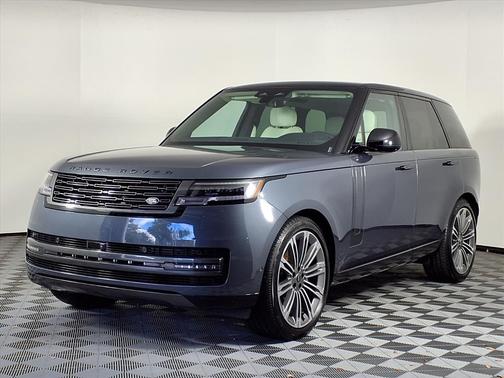 2025 Land Rover Range Rover P400 SE