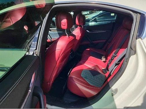 2017 Maserati Ghibli Base