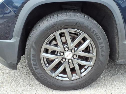 Dark Sapphire Blue Metallic 2017 GMC Acadia SLT-1