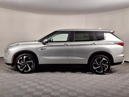 2025 Mitsubishi Outlander PHEV SE S-AWC