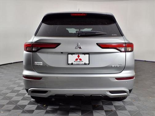 2025 Mitsubishi Outlander PHEV SE S-AWC
