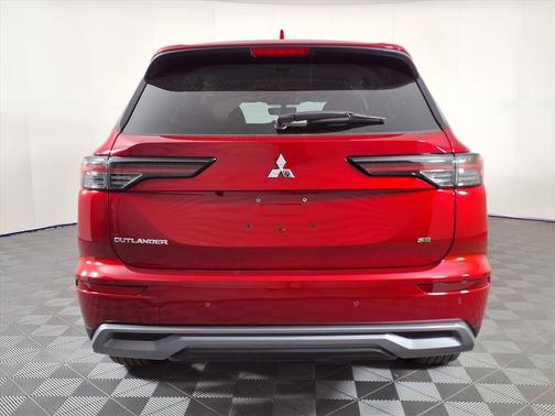 Red Diamond 2026 Mitsubishi Outlander SE 1.5T 2WD