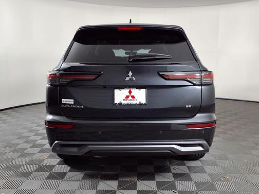 2025 Mitsubishi Outlander SE 2.5 2WD