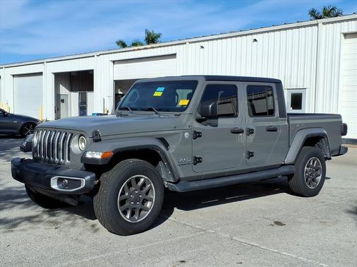 2021 Jeep Gladiator Overland