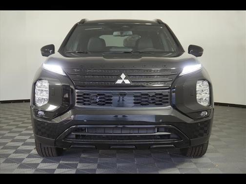 2025 Mitsubishi Outlander PHEV SEL