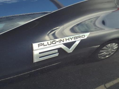 2024 Mitsubishi Outlander PHEV SE S-AWC