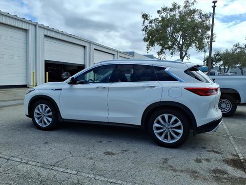 2019 INFINITI QX50 ESSENTIAL