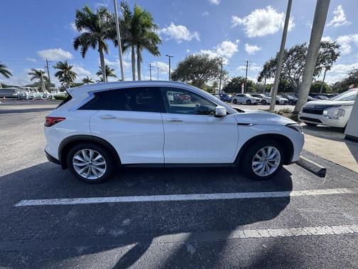 2019 INFINITI QX50 ESSENTIAL