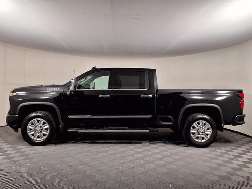 2025 Chevrolet Silverado 2500 High Country