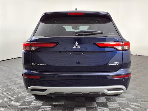 2025 Mitsubishi Outlander PHEV SEL