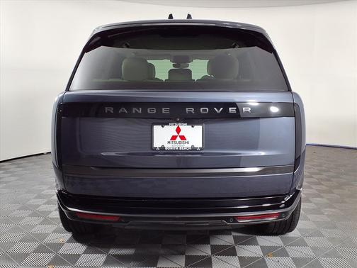 2025 Land Rover Range Rover P400 SE