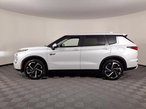 2025 Mitsubishi Outlander PHEV SE S-AWC